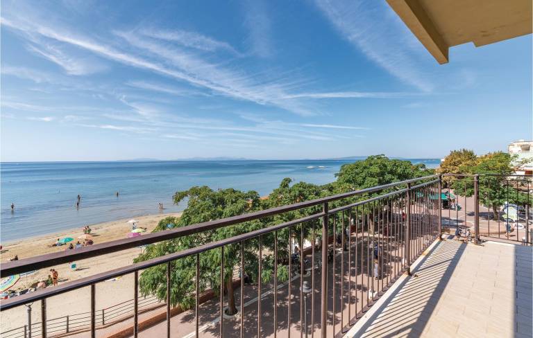 Apartment Follonica