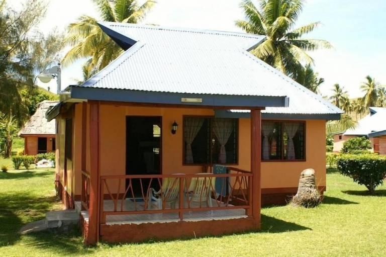 Lodge  Naisisili